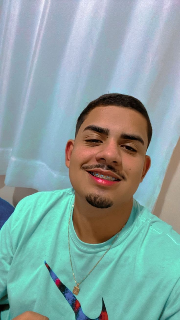 Daniel R